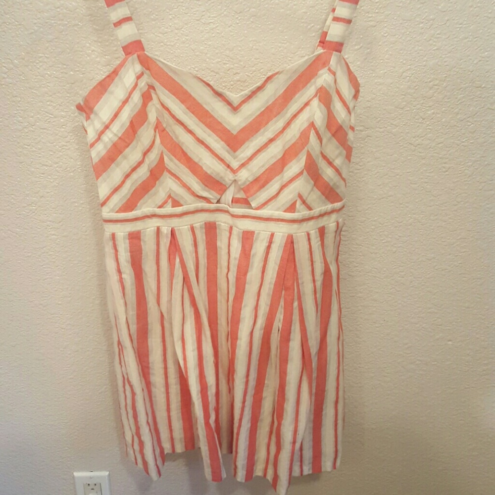 Keyhole Cut Summer Dress